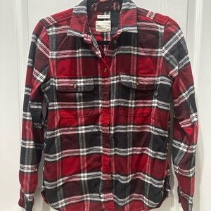 Red and dark Gray Plaid Flannel Shirt, American Eagle size Medium